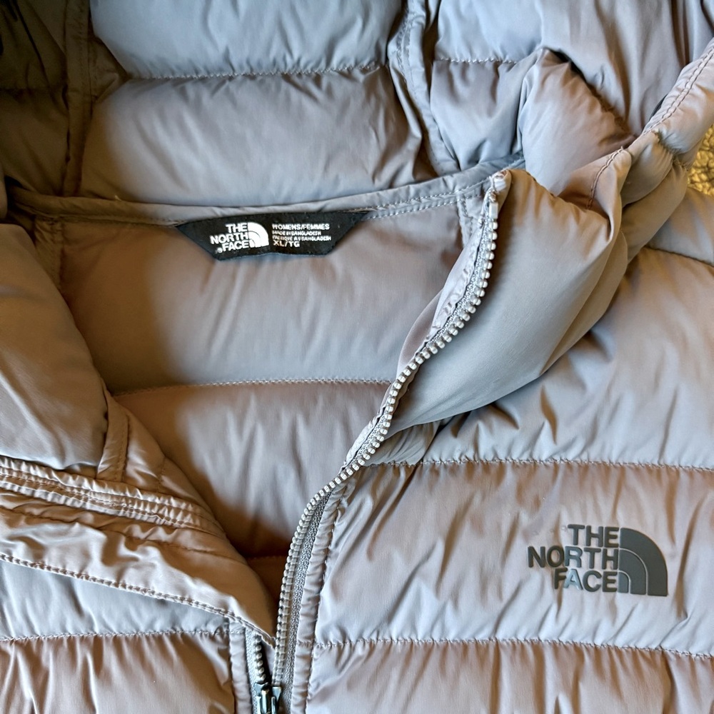 The North Face Hooded Puffer Jacket - XL - Picture 5 of 5